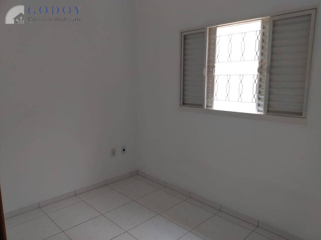 Casa à venda com 2 quartos, 65m² - Foto 10