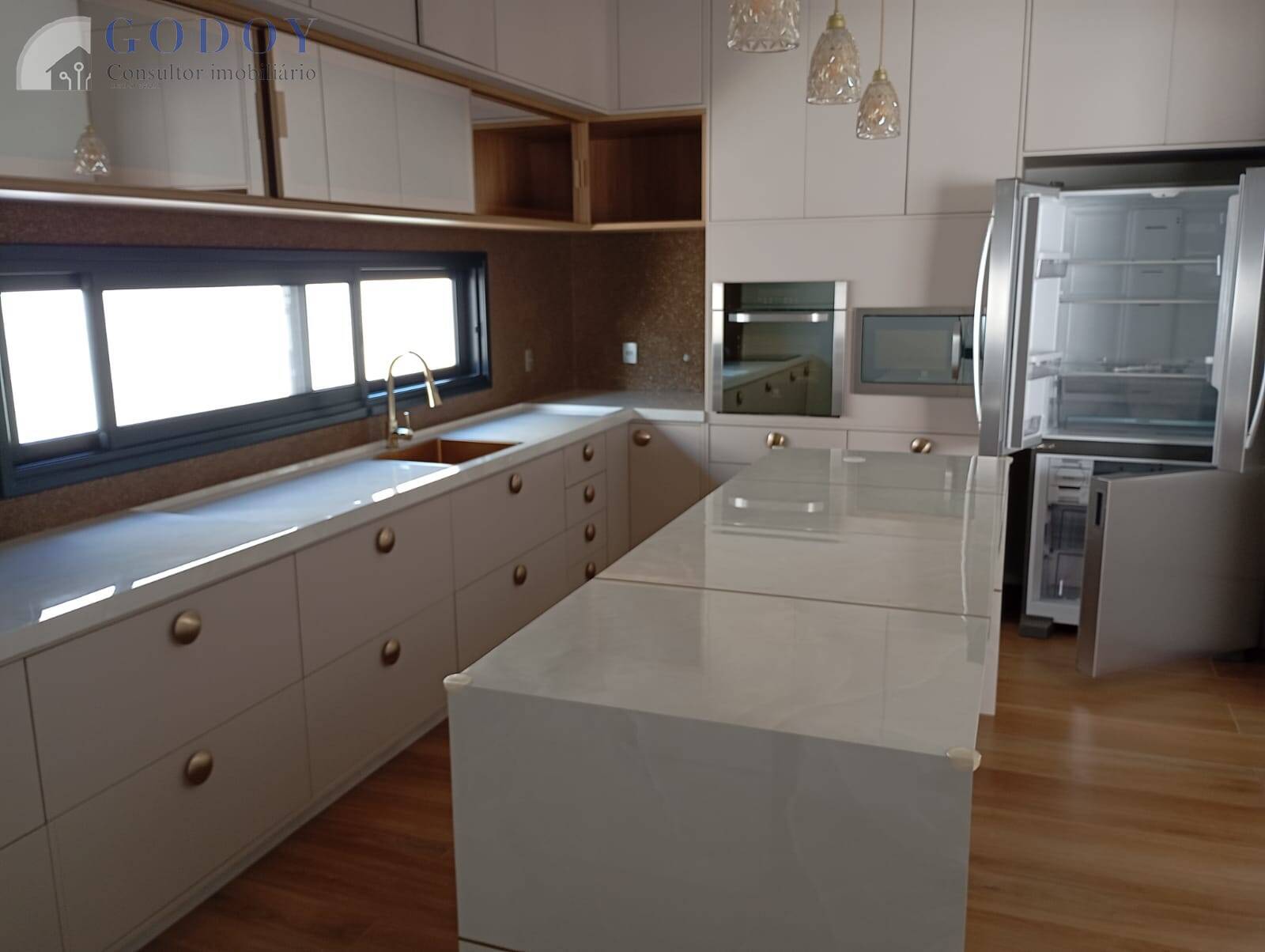 Casa de Condomínio à venda e aluguel com 4 quartos, 302m² - Foto 21