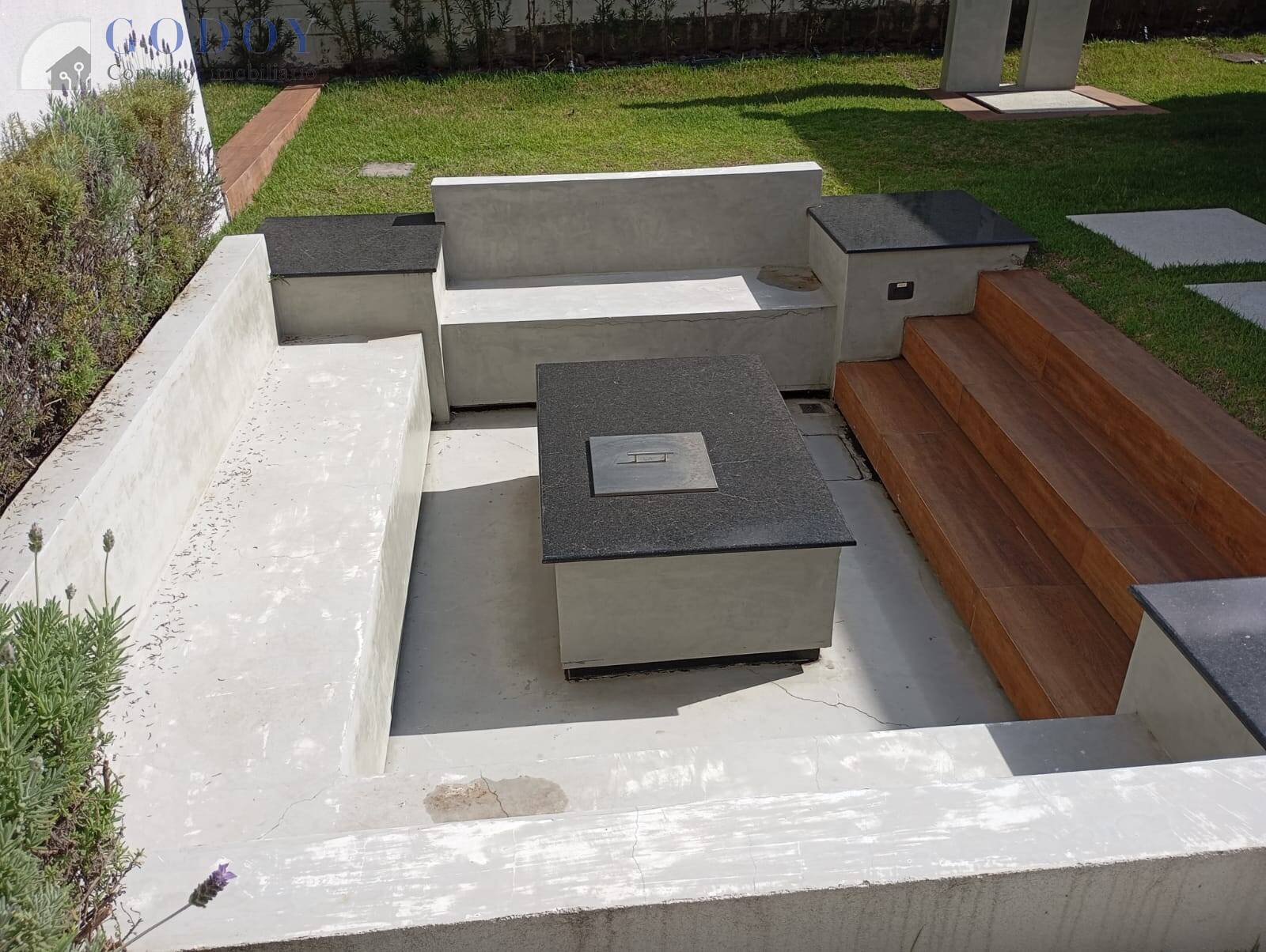 Casa de Condomínio à venda e aluguel com 4 quartos, 302m² - Foto 30
