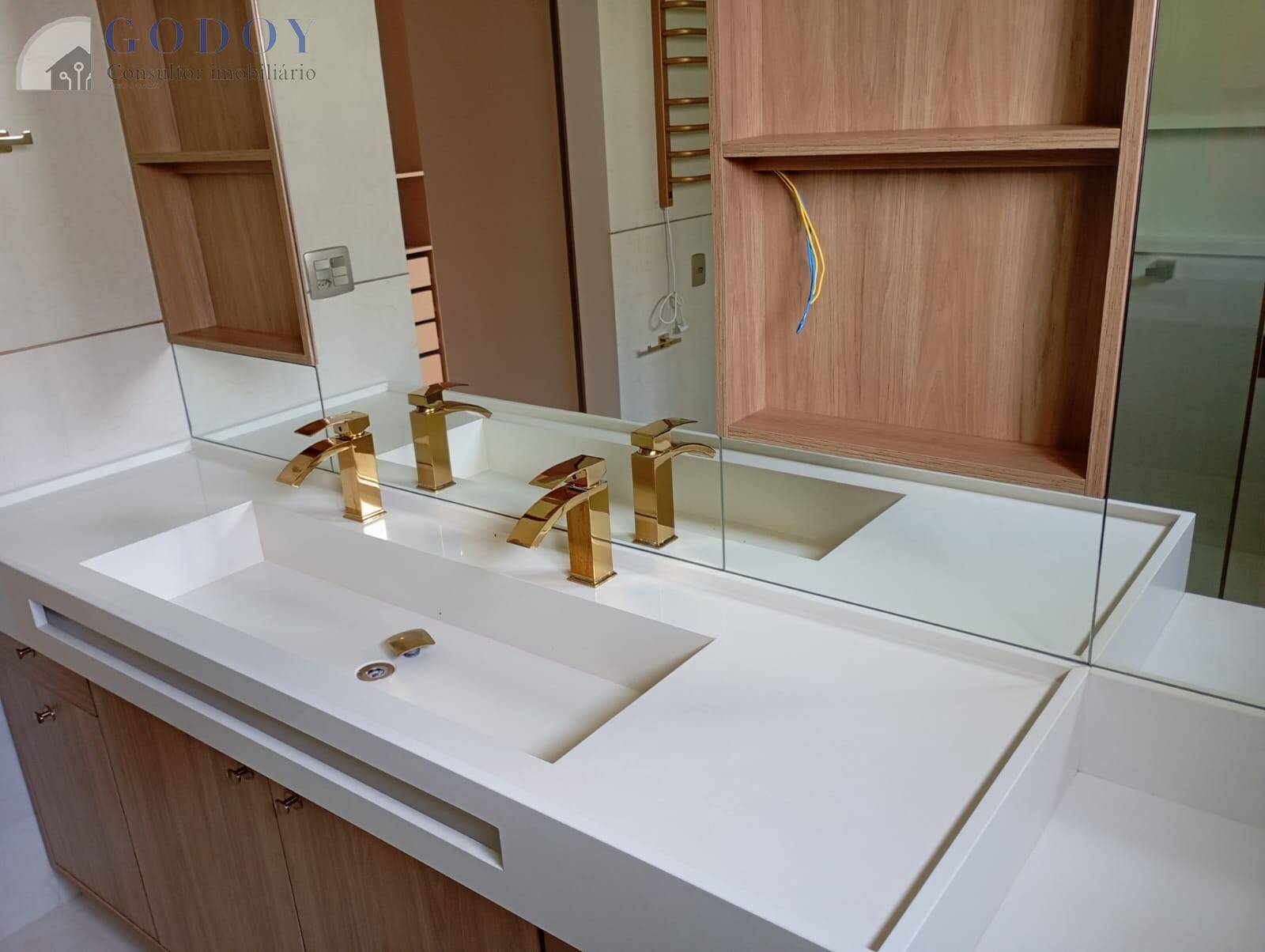 Casa de Condomínio à venda e aluguel com 4 quartos, 302m² - Foto 49