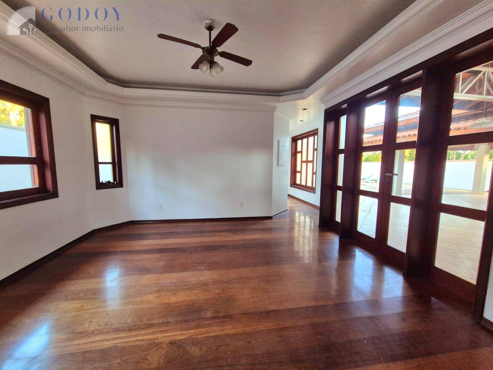 Casa à venda e aluguel com 4 quartos, 600m² - Foto 26