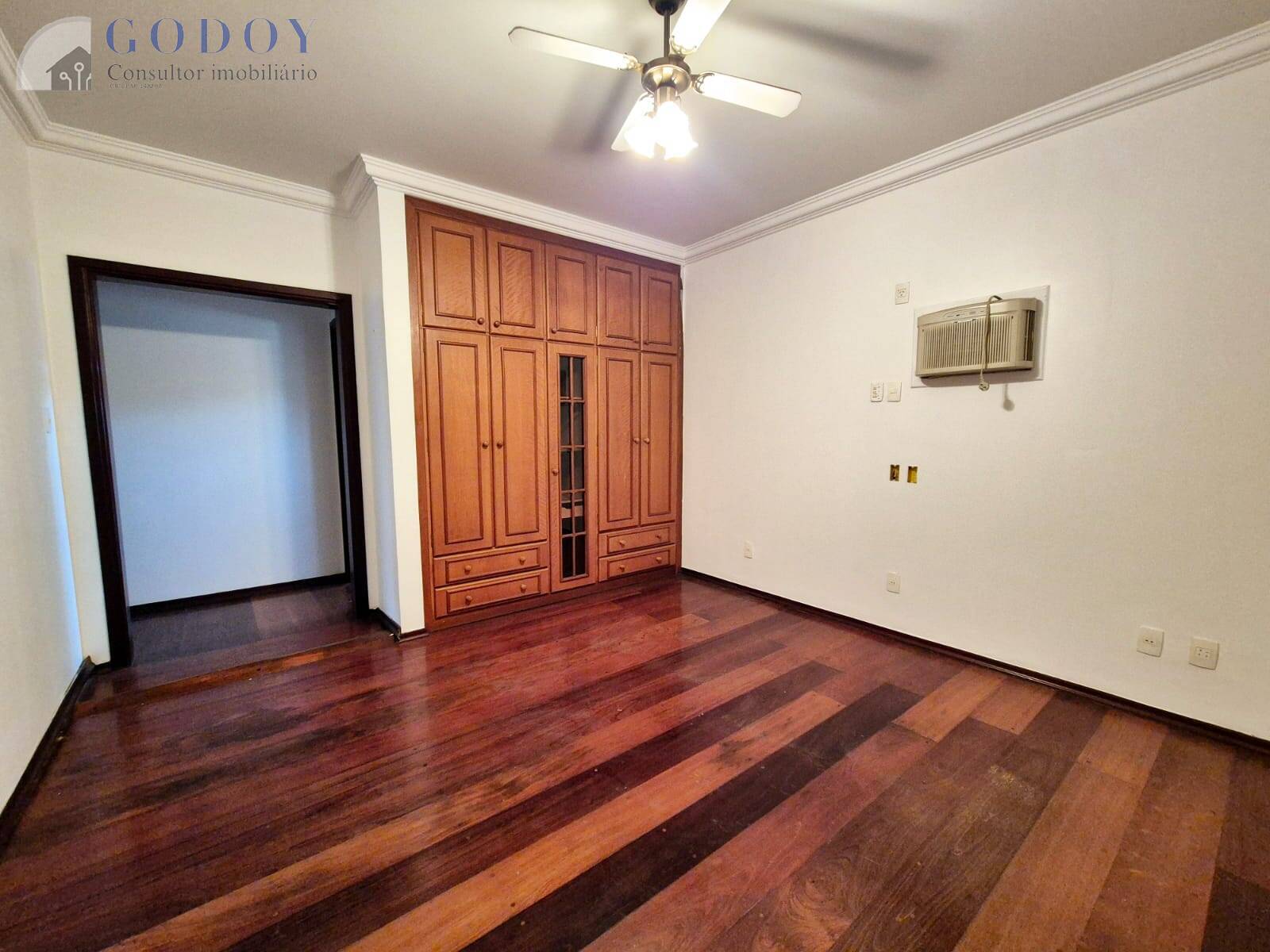 Casa à venda e aluguel com 4 quartos, 600m² - Foto 30