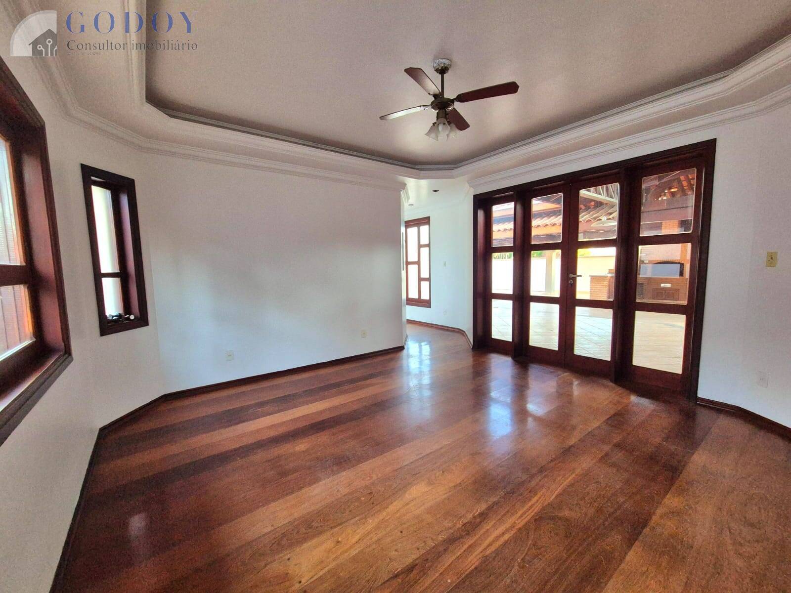 Casa à venda e aluguel com 4 quartos, 600m² - Foto 29