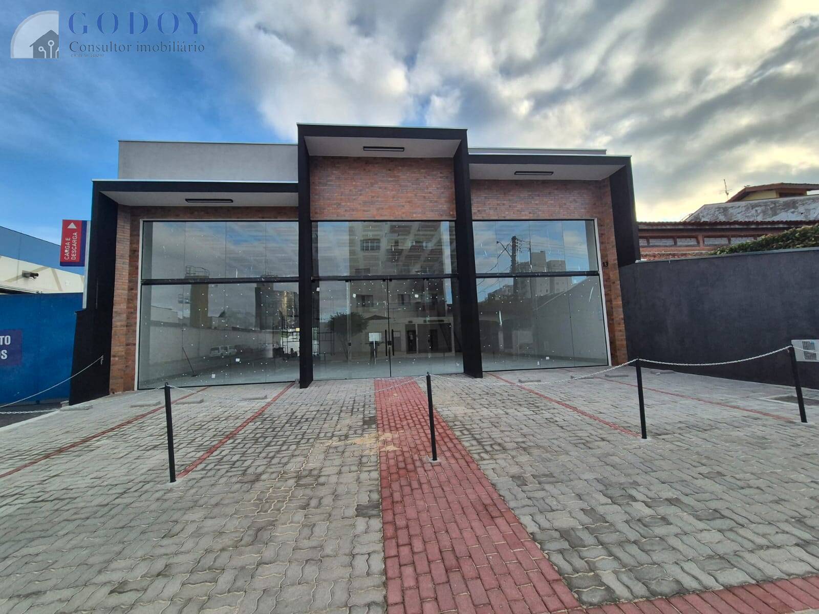Depósito-Galpão-Armazém para alugar, 500m² - Foto 2