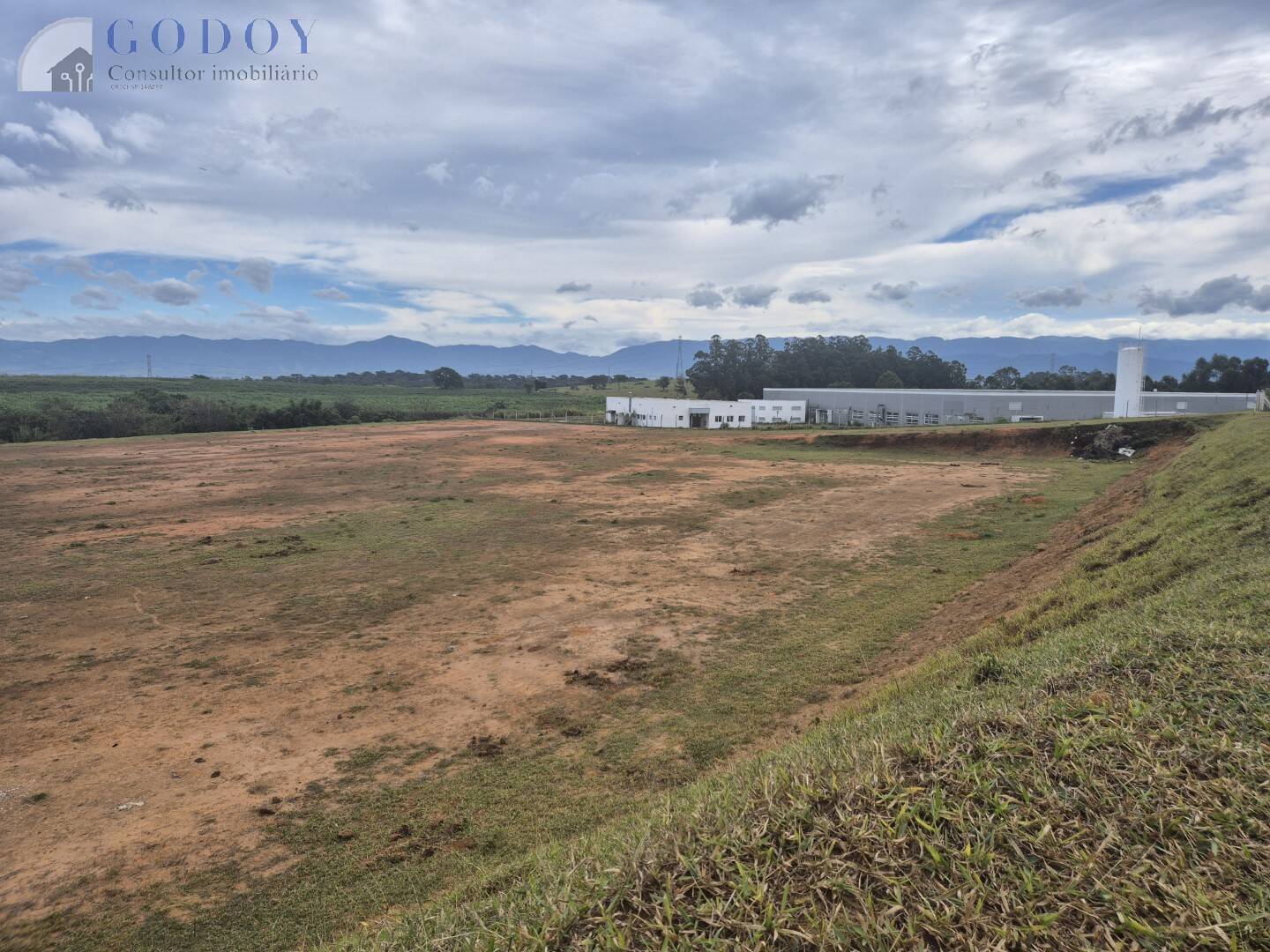 Terreno à venda e aluguel, 24000m² - Foto 1