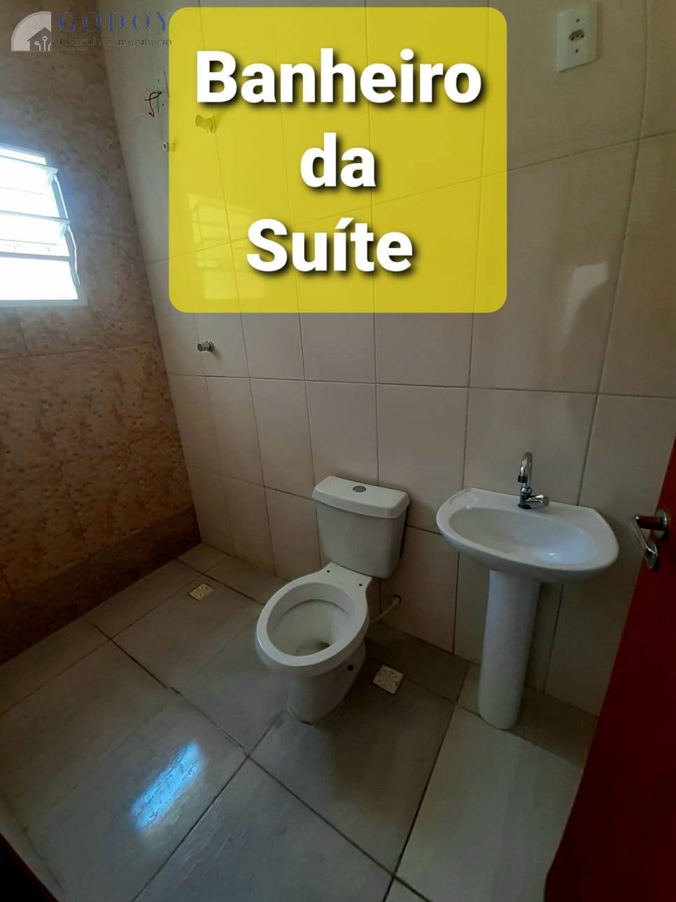 Casa à venda com 2 quartos, 60m² - Foto 3