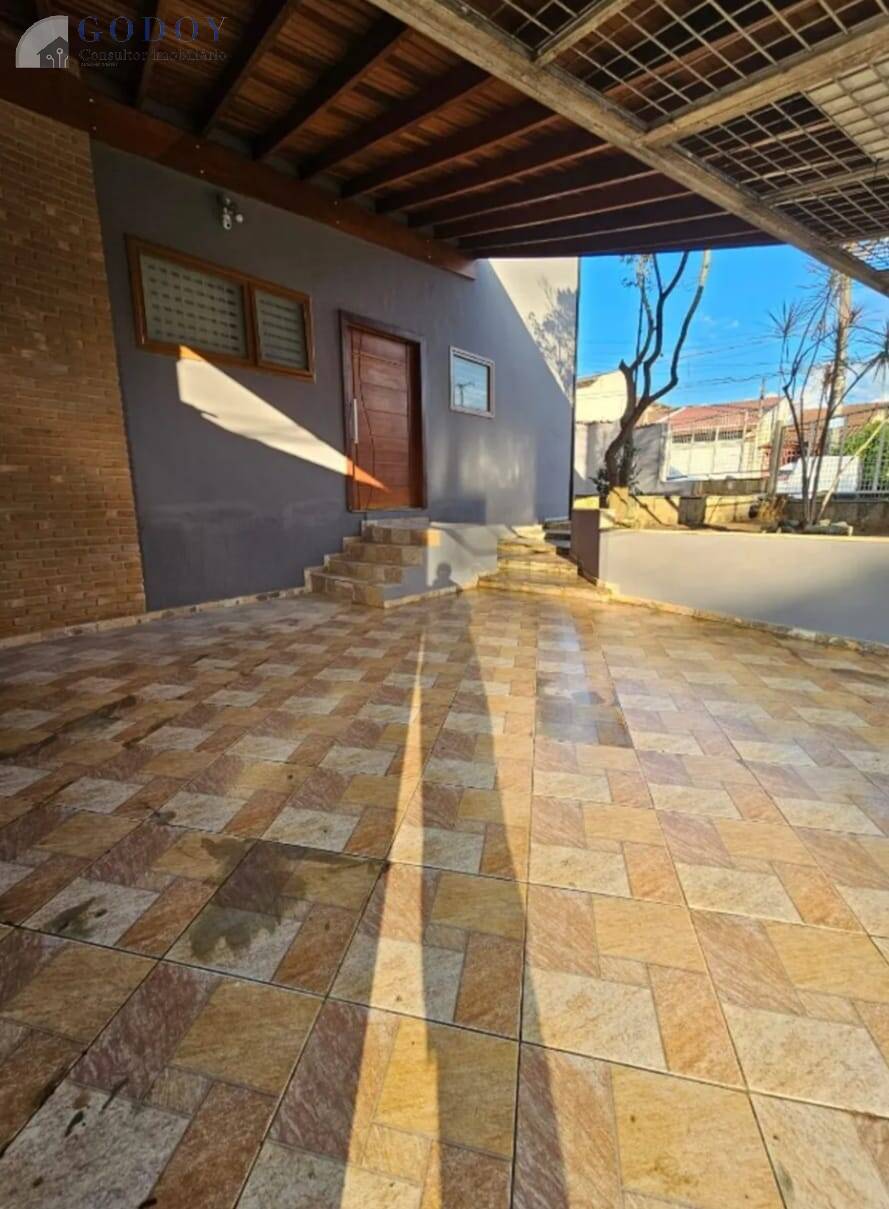 Casa, 4 quartos, 230 m² - Foto 2