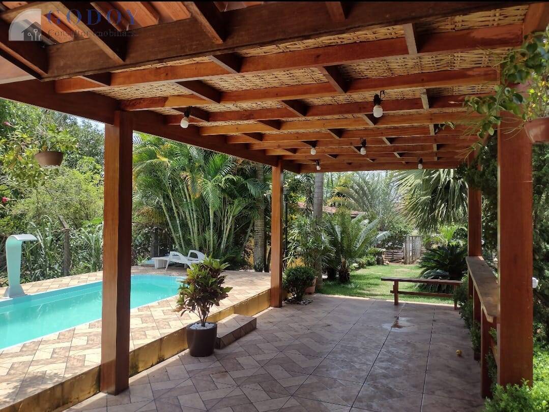 Chácara à venda com 3 quartos, 160m² - Foto 3