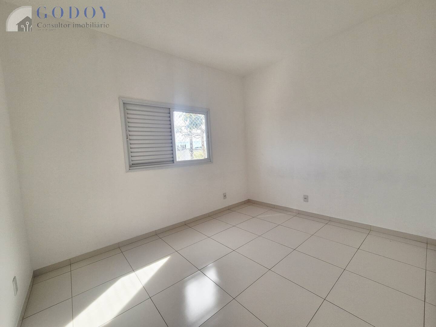 Apartamento à venda com 2 quartos, 68m² - Foto 11