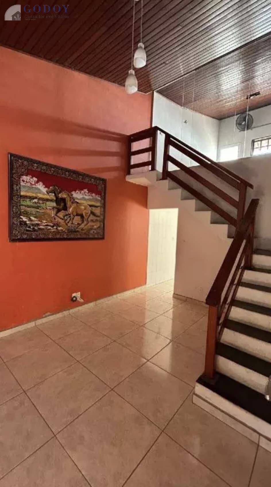 Casa, 3 quartos, 235 m² - Foto 2