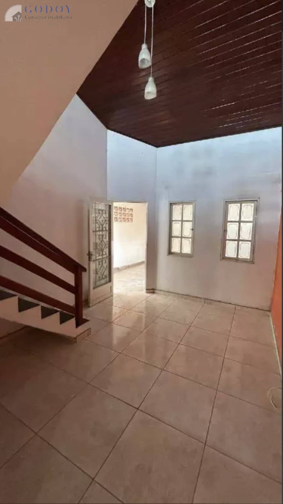 Casa, 3 quartos, 235 m² - Foto 3
