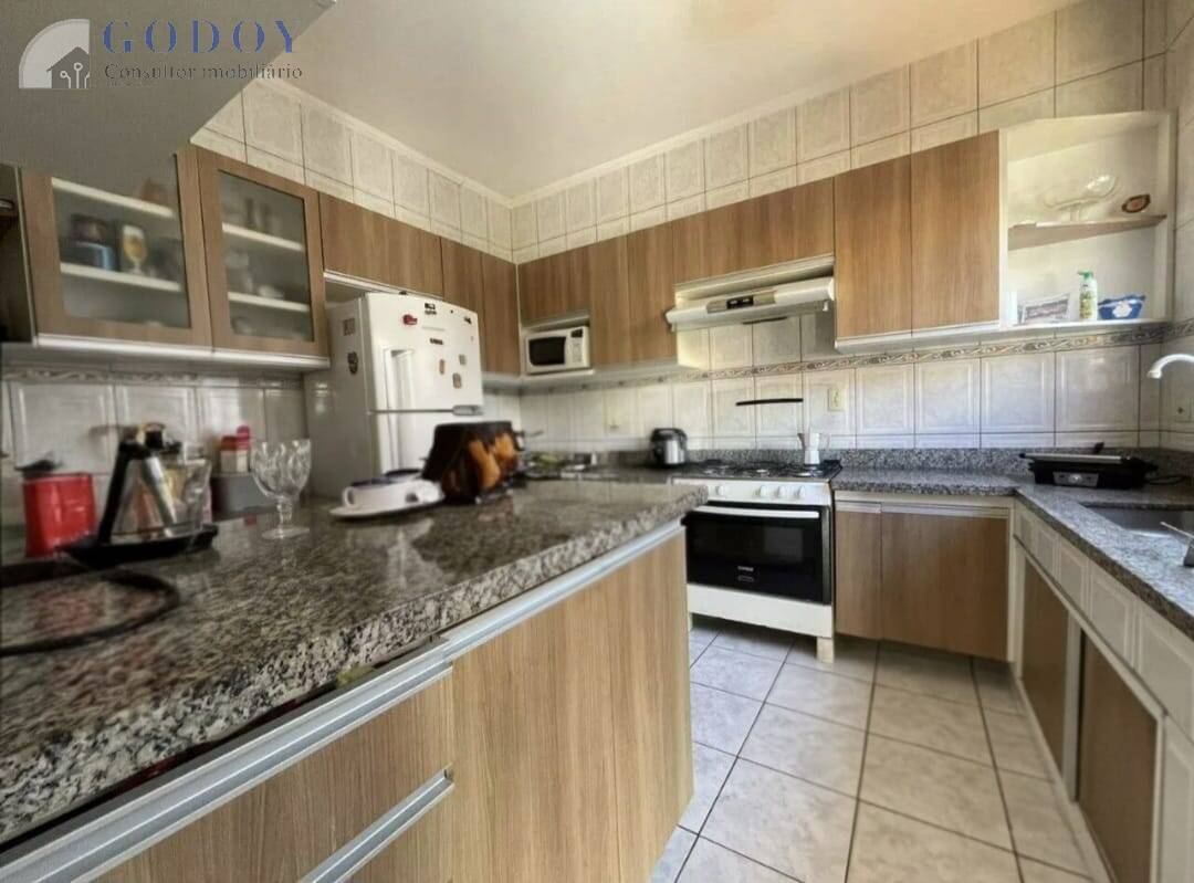 Sobrado, 3 quartos, 257 m² - Foto 7