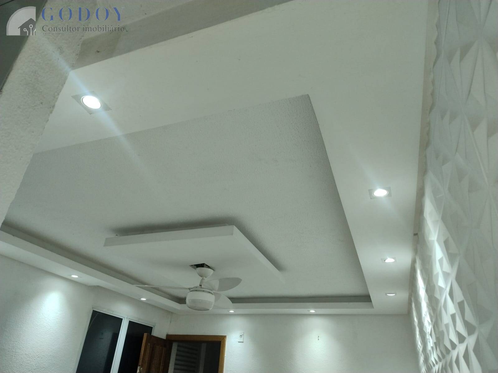 Apartamento à venda com 2 quartos, 58m² - Foto 2