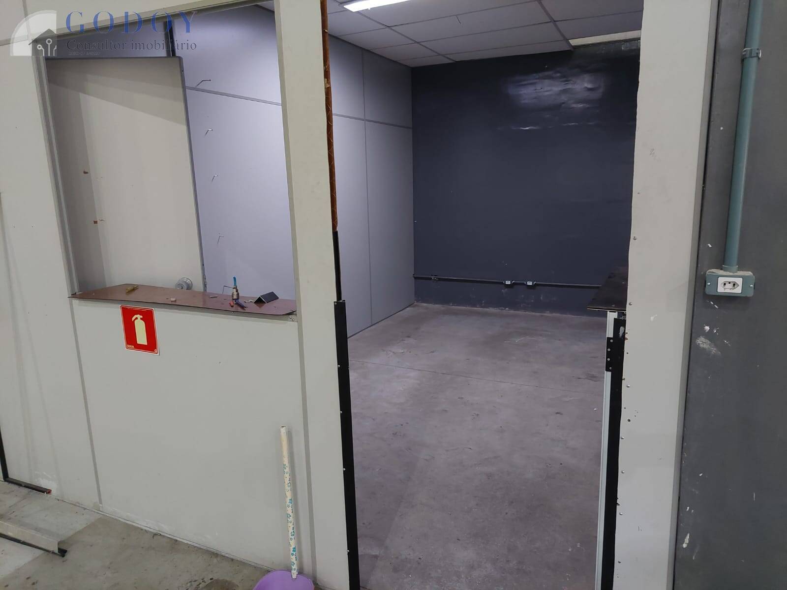 Depósito-Galpão-Armazém para alugar, 825m² - Foto 12