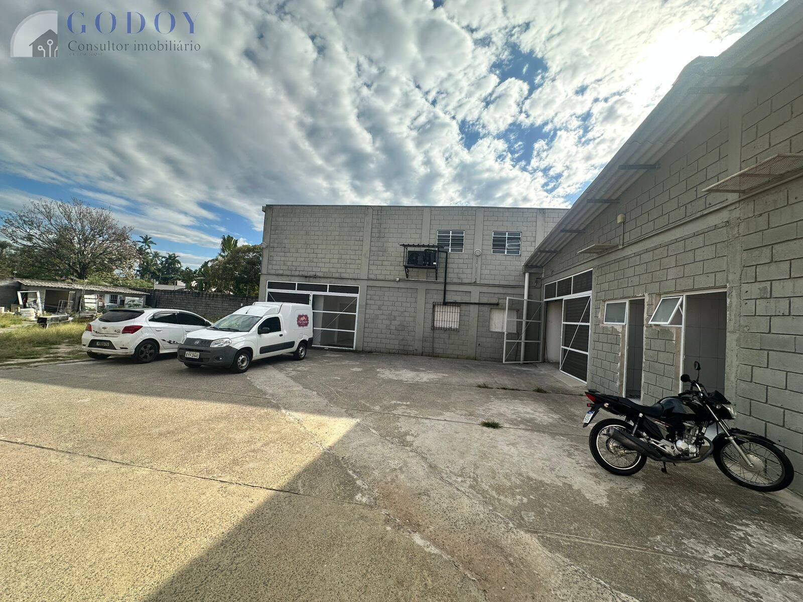Depósito-Galpão, 900 m² - Foto 2