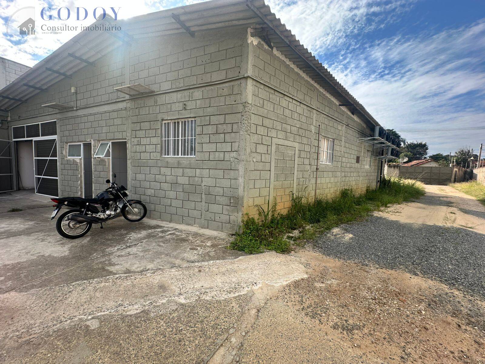 Depósito-Galpão, 900 m² - Foto 1