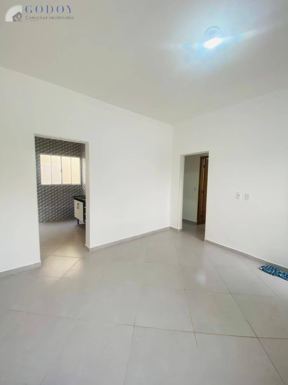 Casa à venda com 2 quartos, 175m² - Foto 4