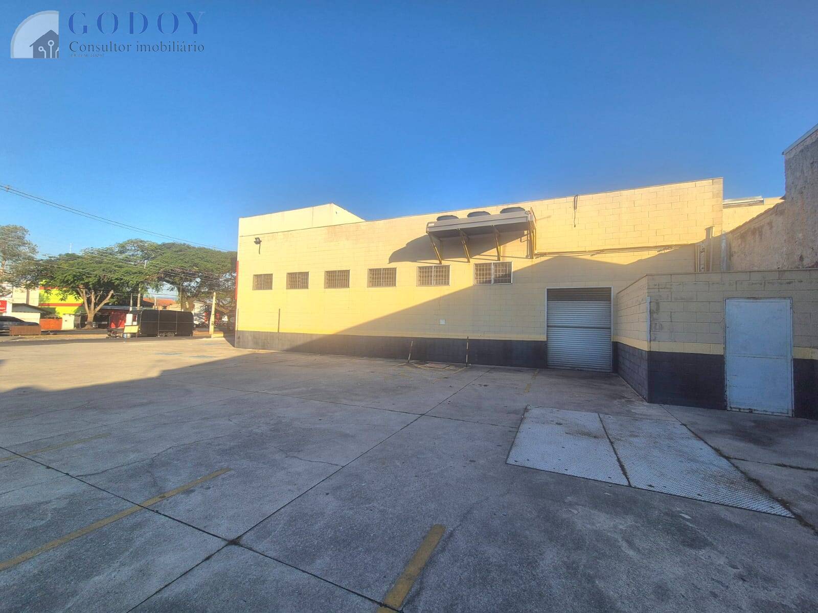Depósito-Galpão-Armazém para alugar, 1300m² - Foto 7