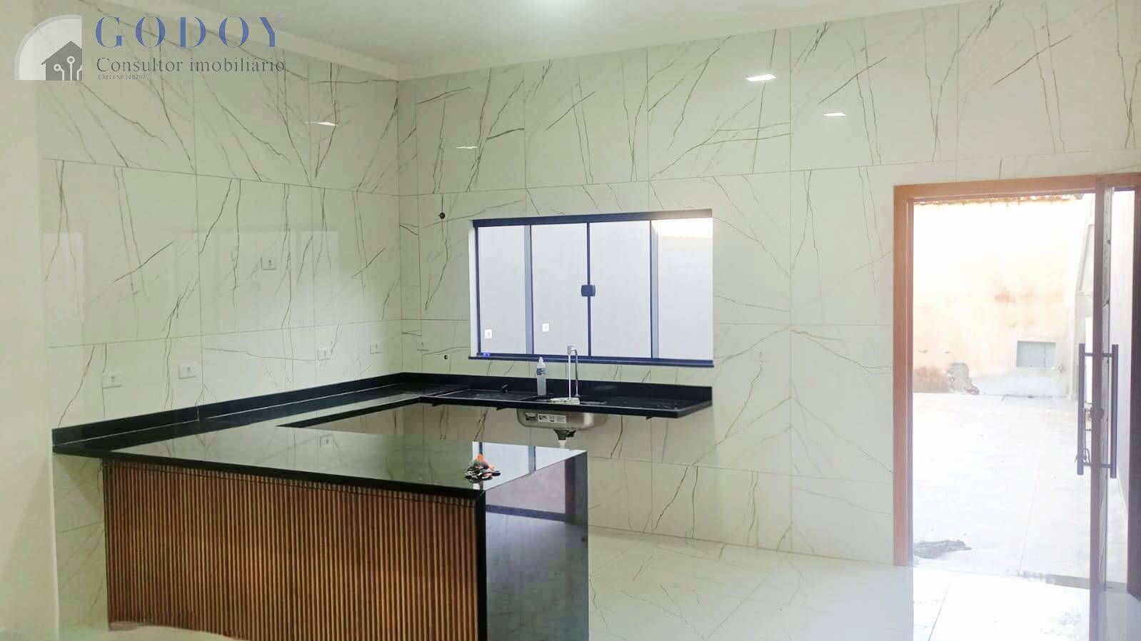 Casa à venda com 3 quartos, 85m² - Foto 3