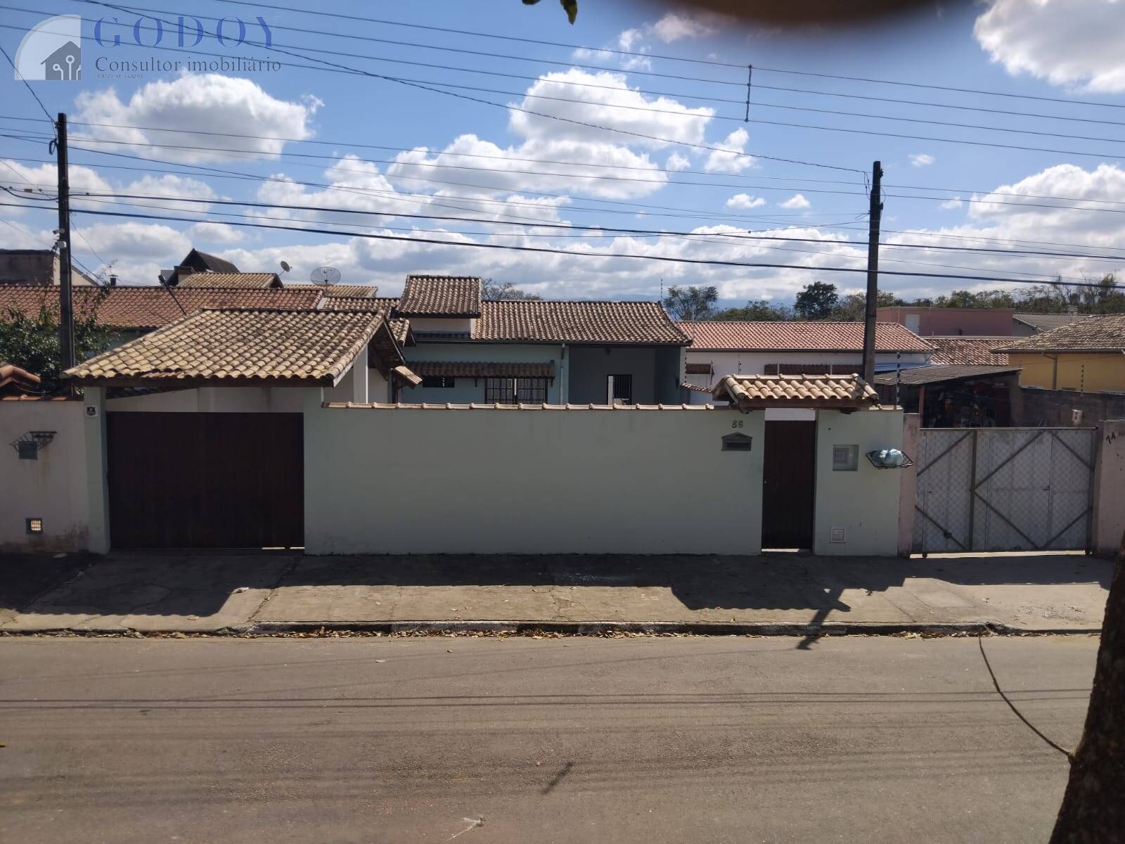 Casa, 3 quartos, 142 m² - Foto 1