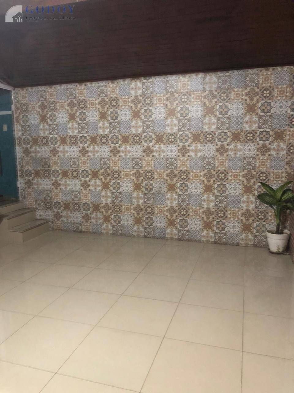 Casa à venda com 2 quartos, 110m² - Foto 3