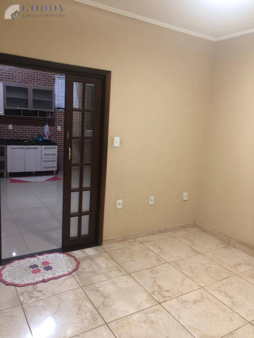 Casa à venda com 2 quartos, 110m² - Foto 4