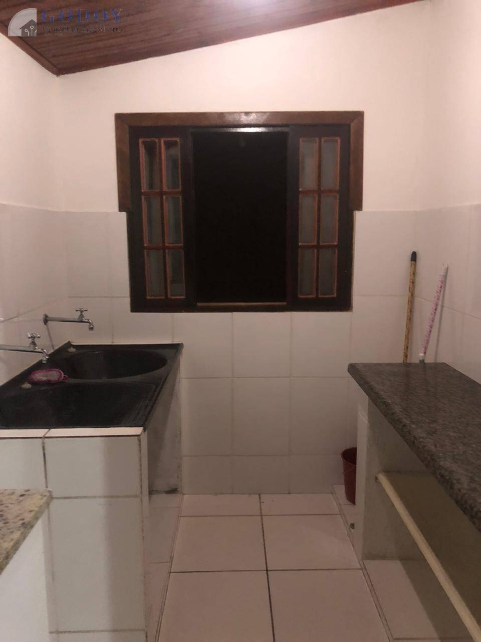 Casa à venda com 2 quartos, 110m² - Foto 9
