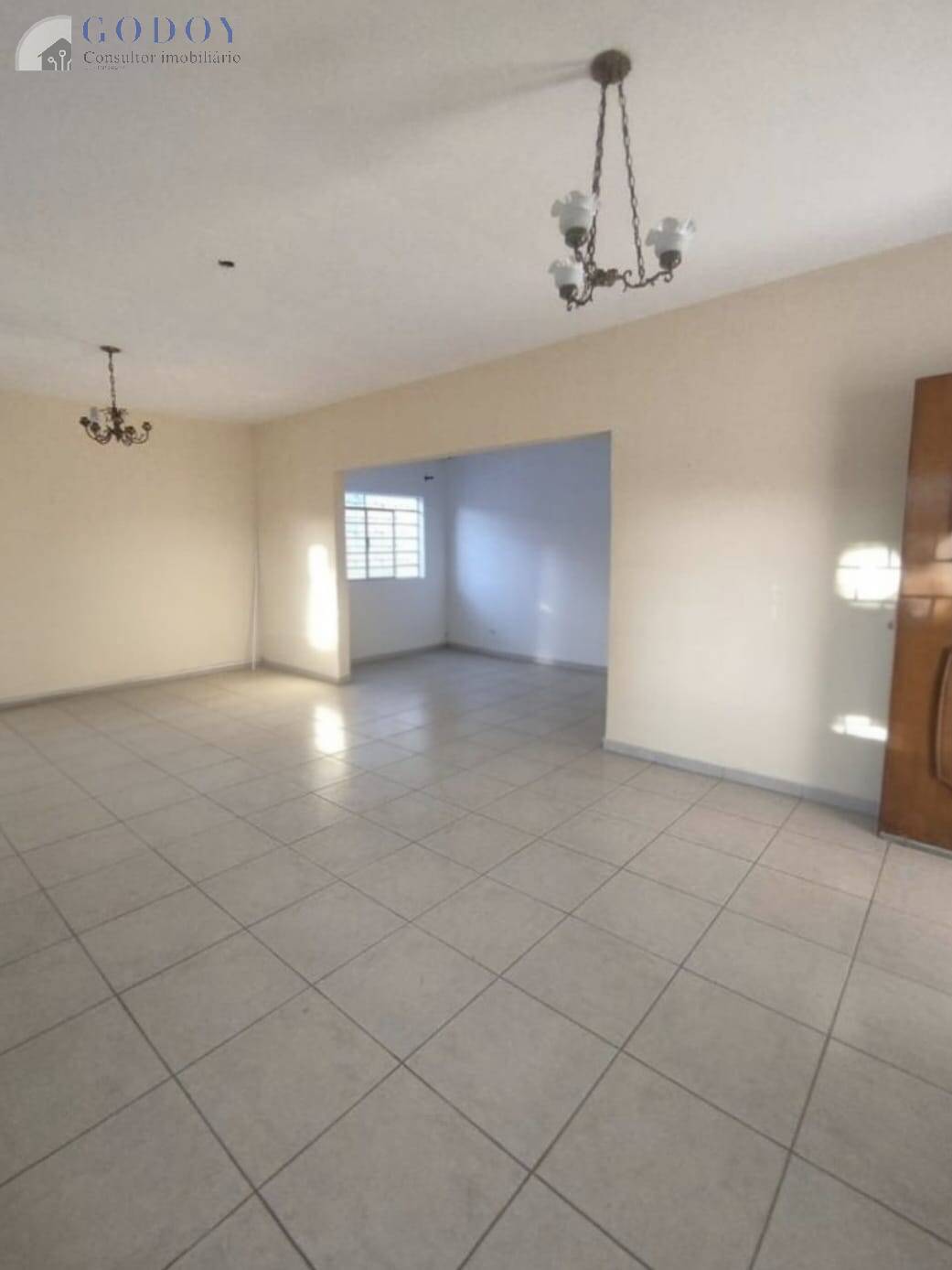 Casa à venda com 4 quartos, 248m² - Foto 3