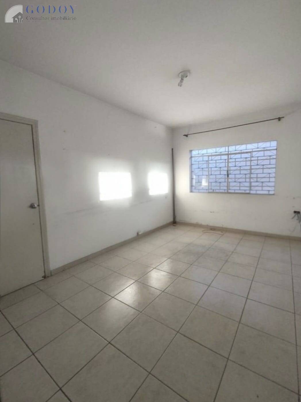 Casa à venda com 4 quartos, 248m² - Foto 4