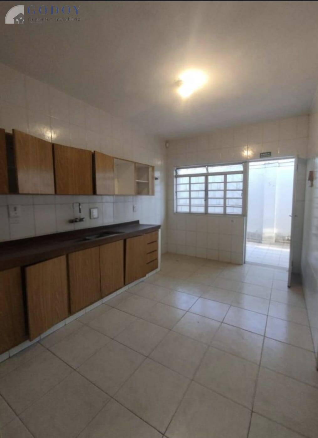 Casa à venda com 4 quartos, 248m² - Foto 5