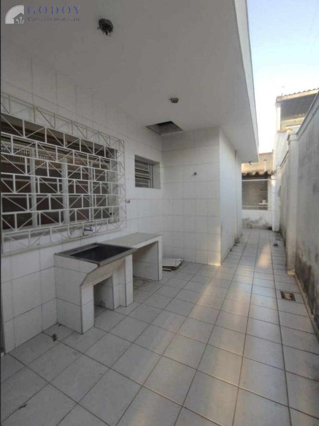 Casa à venda com 4 quartos, 248m² - Foto 18