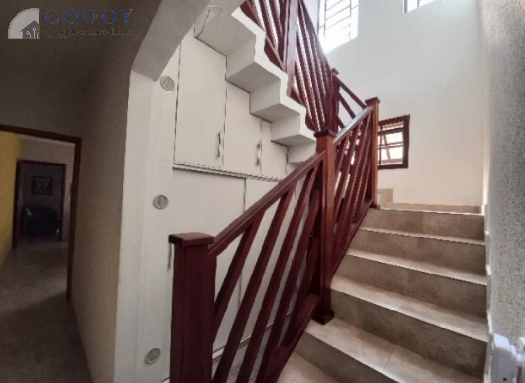 Sobrado à venda e aluguel com 3 quartos, 164m² - Foto 3