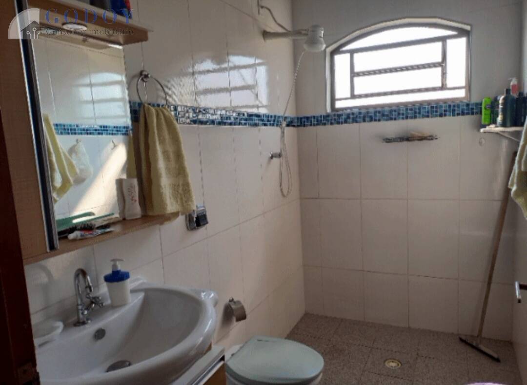 Sobrado à venda e aluguel com 3 quartos, 164m² - Foto 11