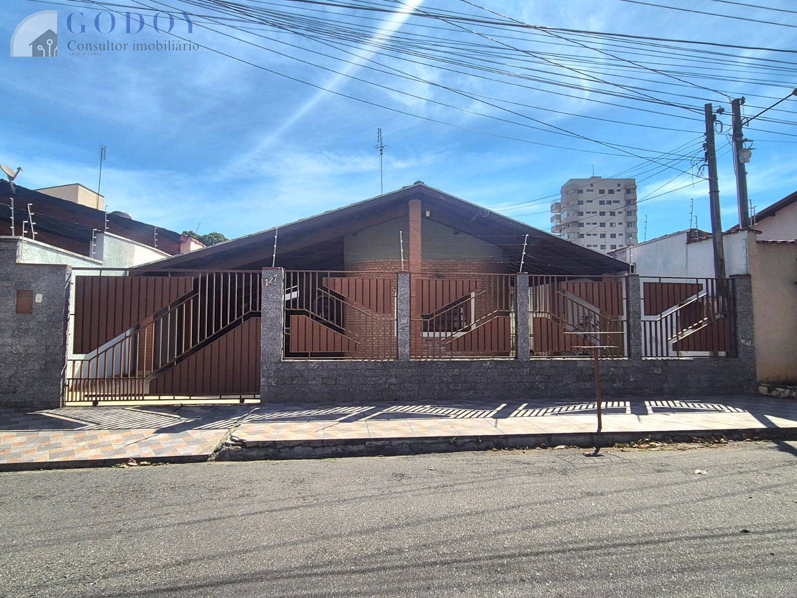 Casa, 3 quartos, 250 m² - Foto 1