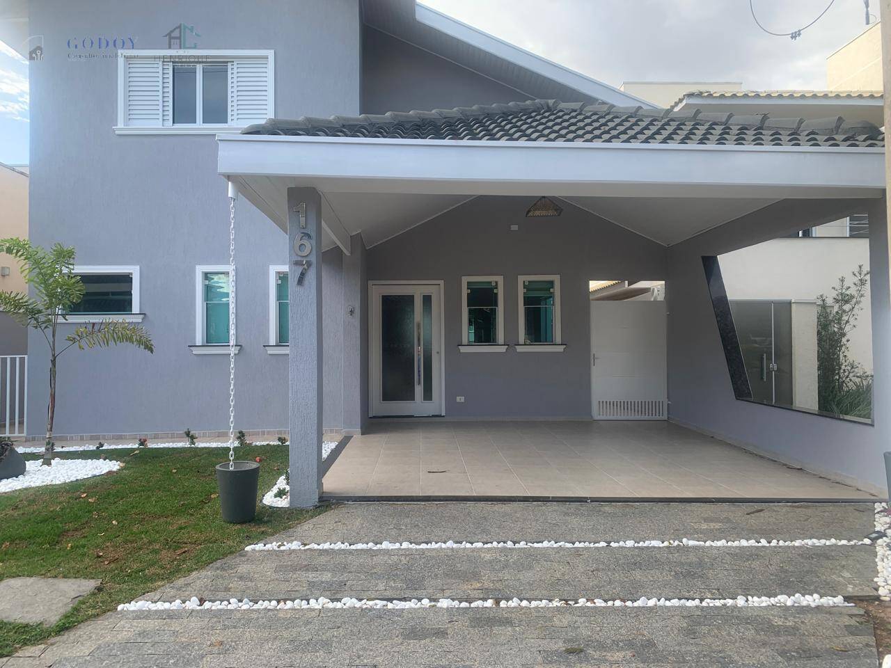 Sobrado à venda e aluguel com 4 quartos, 240m² - Foto 2