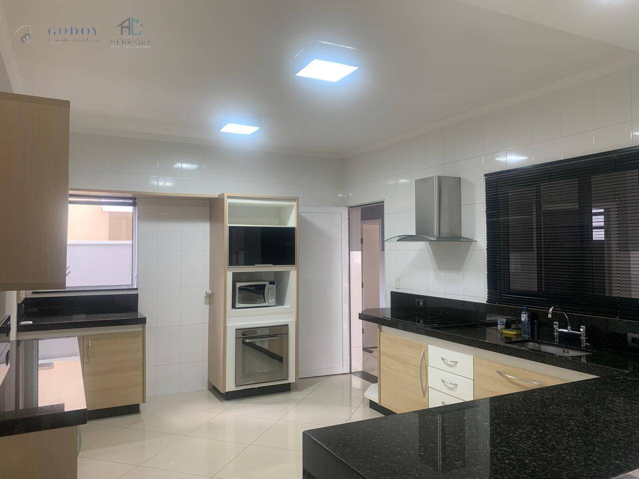 Sobrado à venda e aluguel com 4 quartos, 240m² - Foto 42