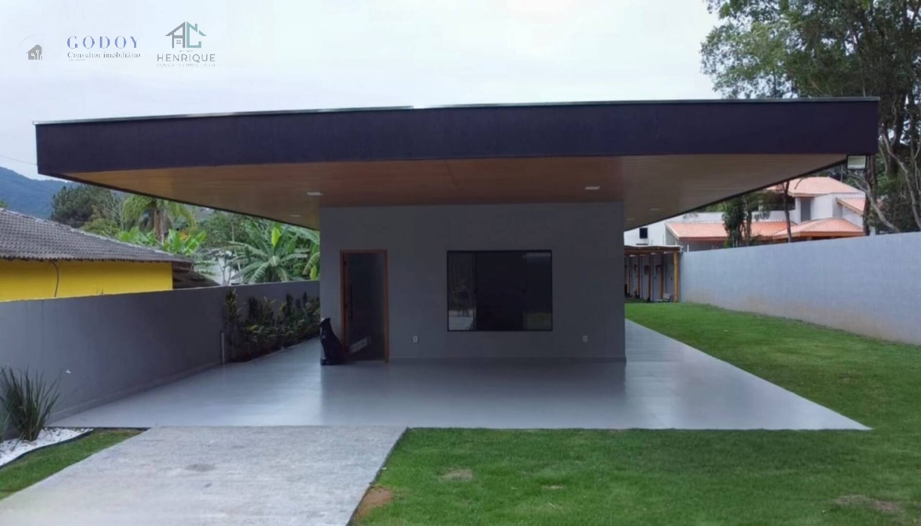 Chácara, 3 quartos, 1070 m² - Foto 2