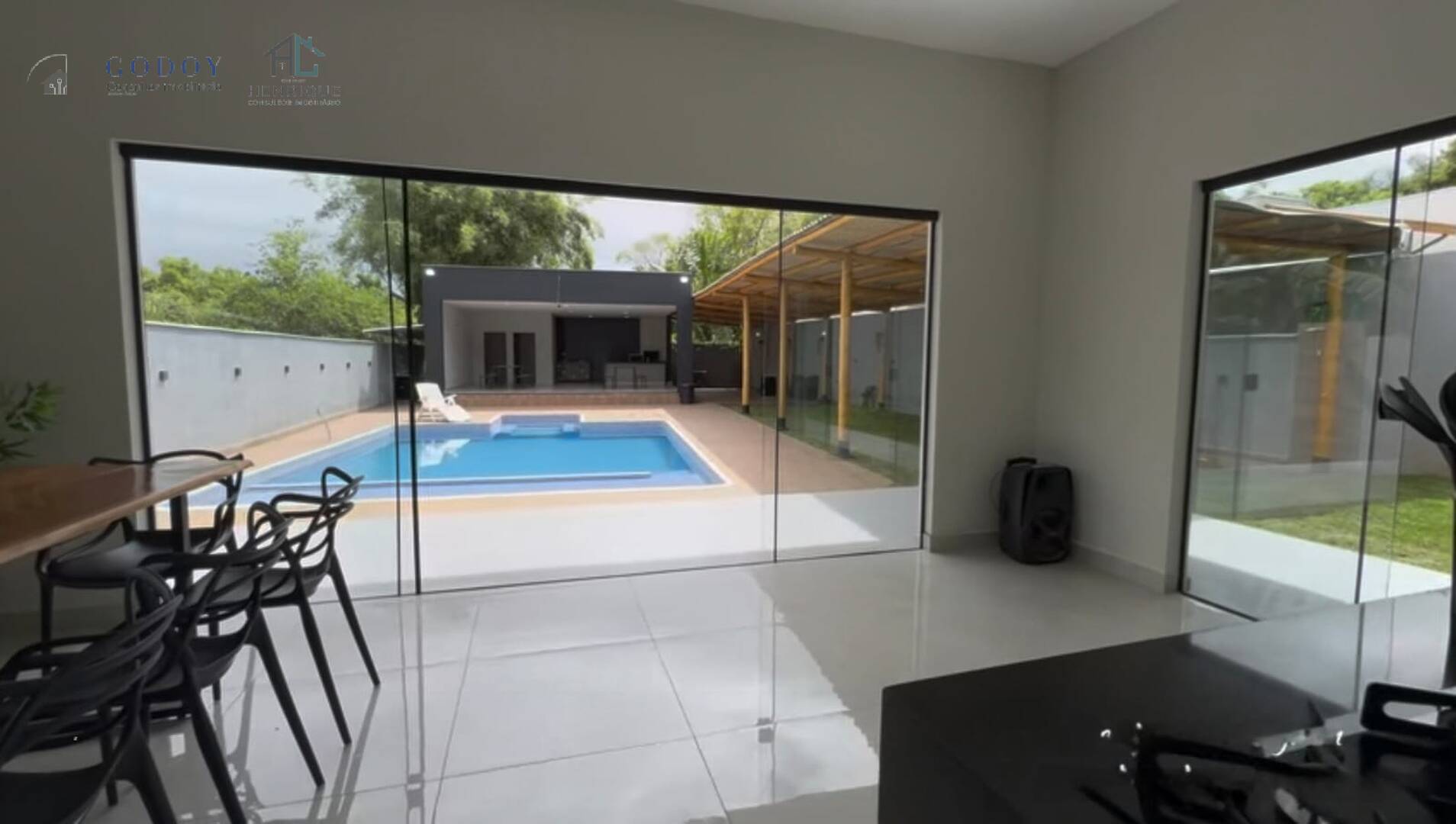 Chácara, 3 quartos, 1070 m² - Foto 8