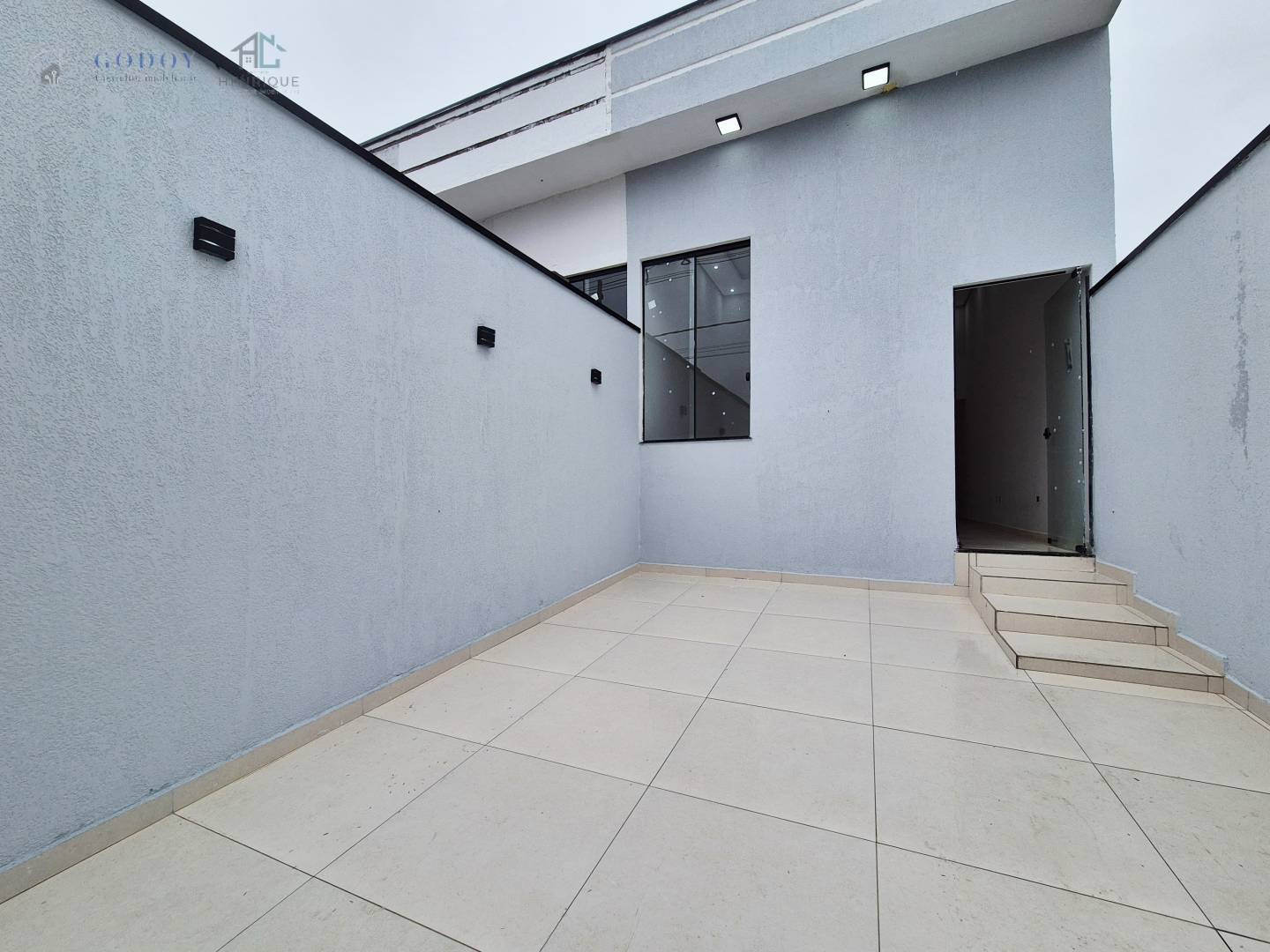 Casa, 2 quartos, 70 m² - Foto 1