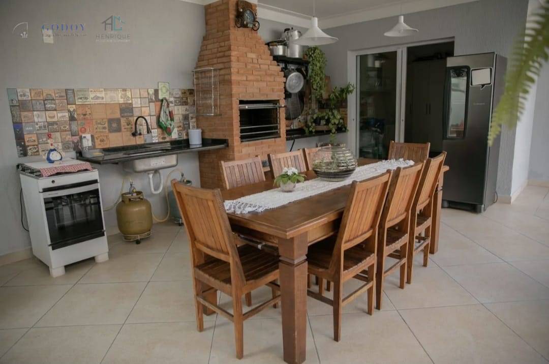 Sobrado, 3 quartos, 247 m² - Foto 8