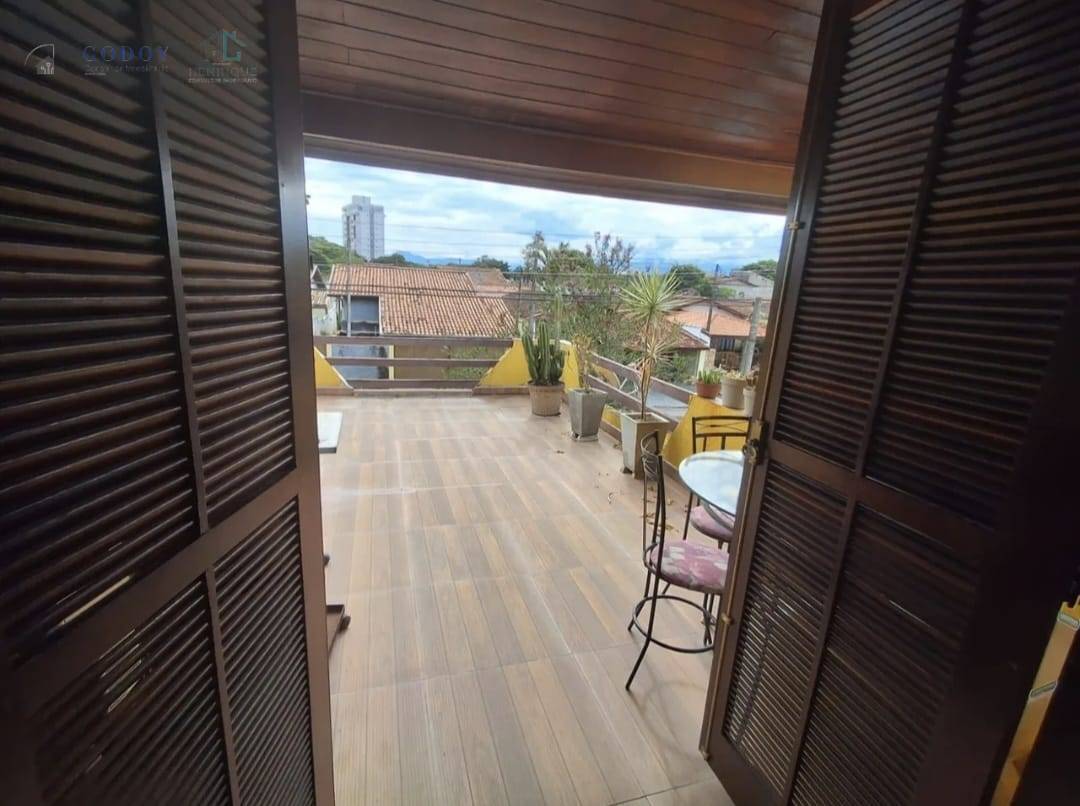 Sobrado, 4 quartos, 300 m² - Foto 4