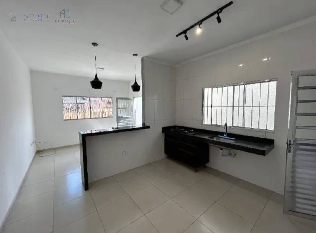 Casa, 2 quartos, 65 m² - Foto 1