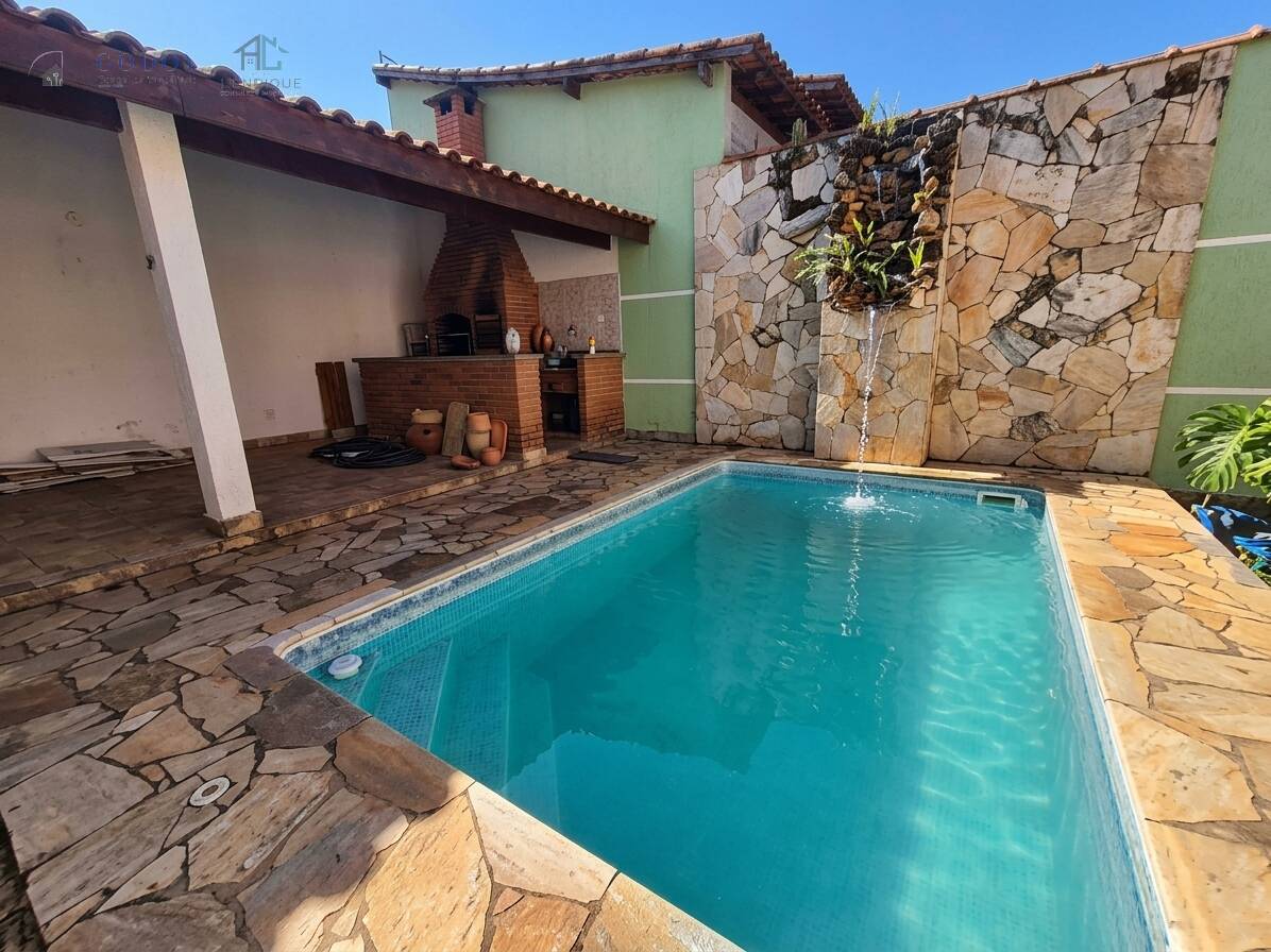 Casa, 3 quartos, 186 m² - Foto 1