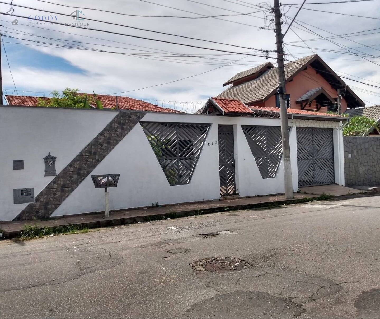 Casa, 3 quartos, 312 m² - Foto 1