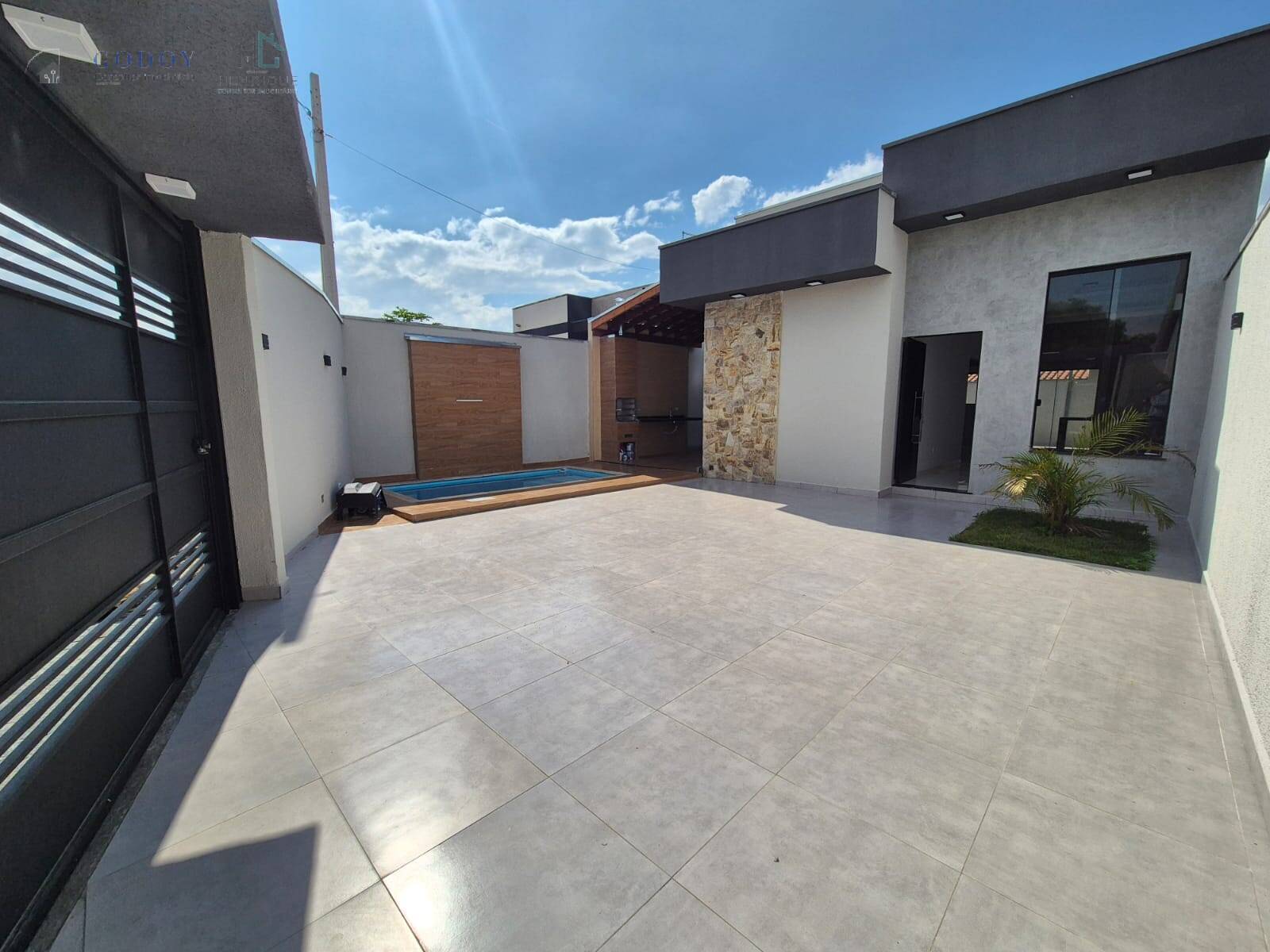 Casa, 3 quartos, 98 m² - Foto 2