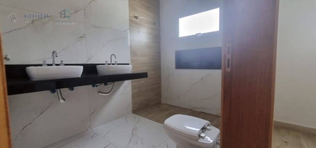 Casa, 3 quartos, 217 m² - Foto 9