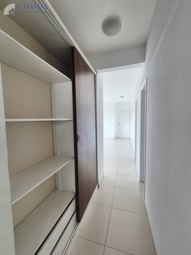 Apartamento à venda com 3 quartos, 87m² - Foto 13