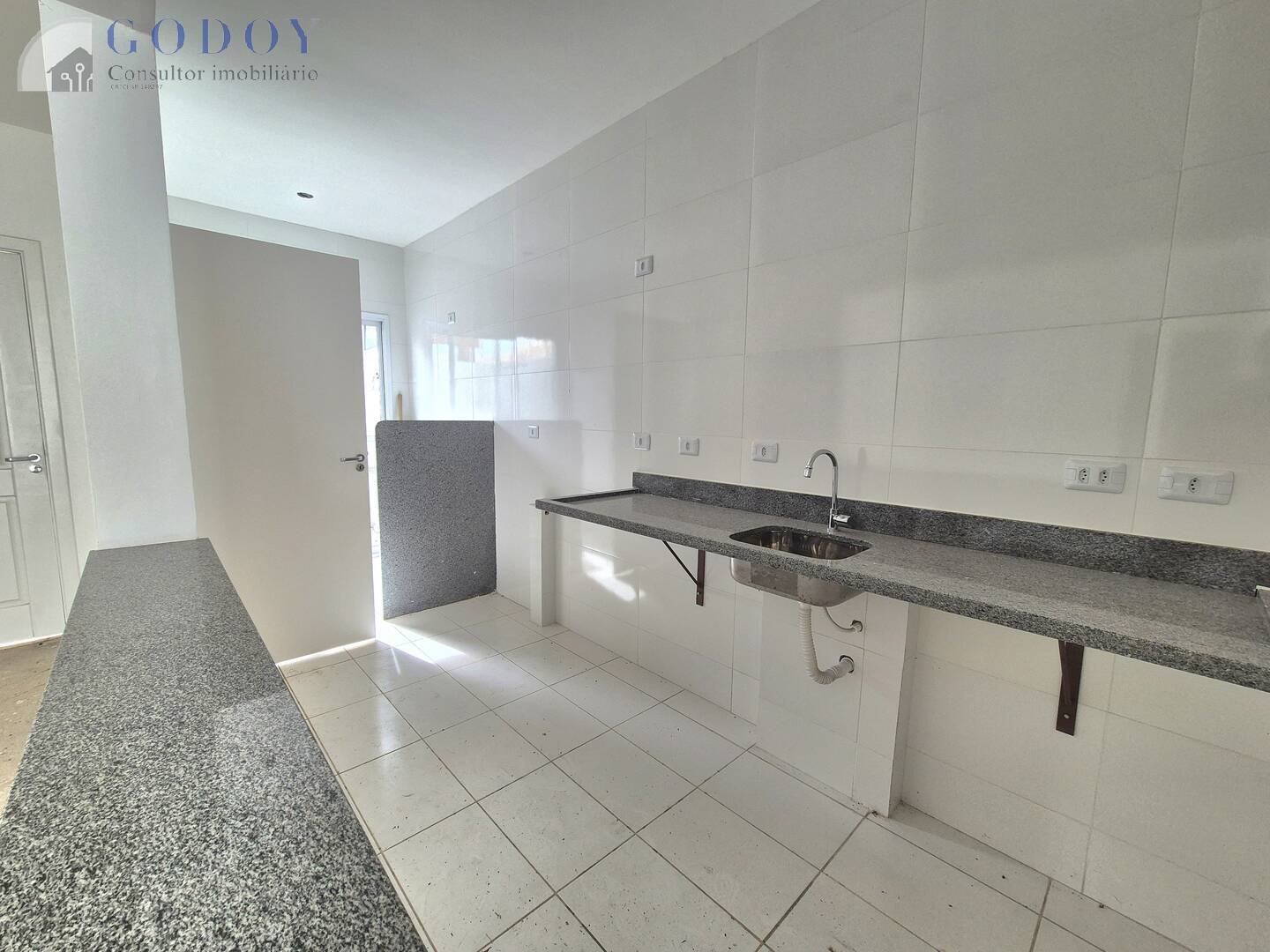 Casa de Condomínio à venda com 3 quartos, 87m² - Foto 1