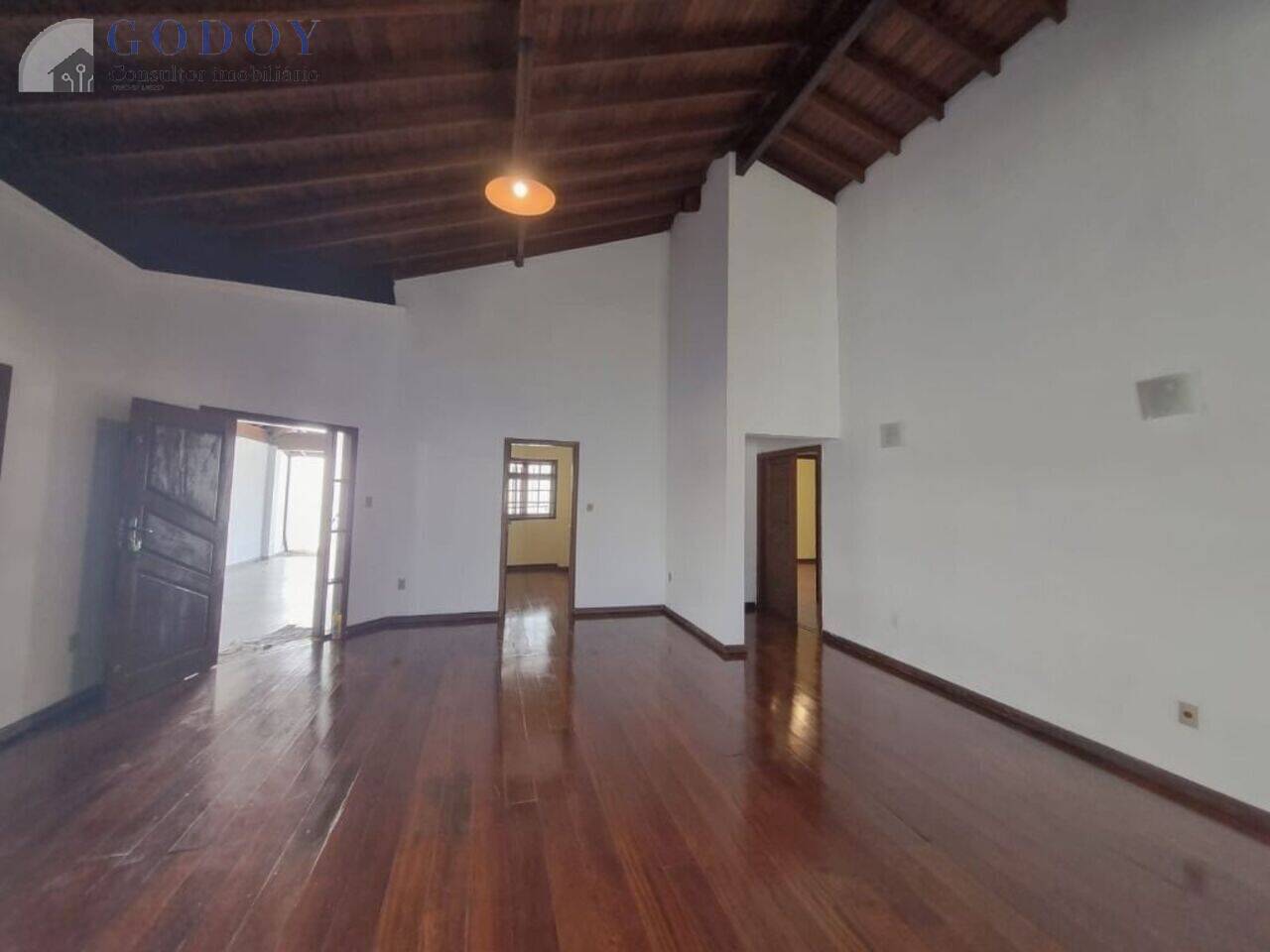 Casa à venda e aluguel com 4 quartos, 212m² - Foto 13
