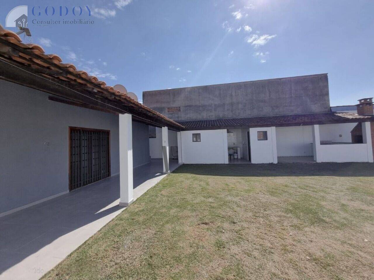 Casa à venda e aluguel com 4 quartos, 212m² - Foto 8